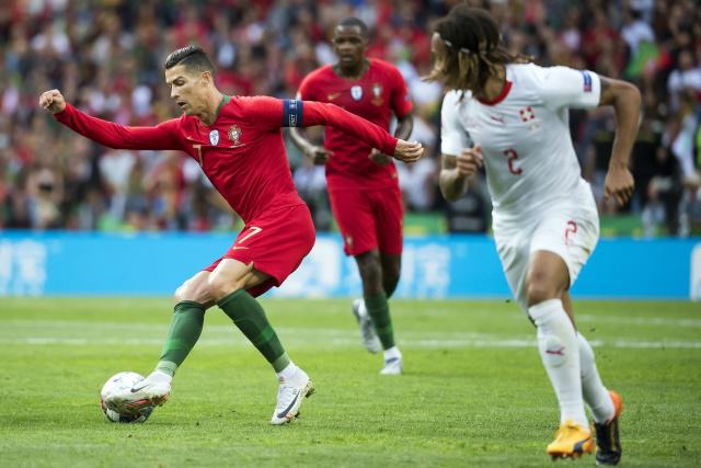 洛瑞一年合同重回76人 38岁的他上季场均8+4.6